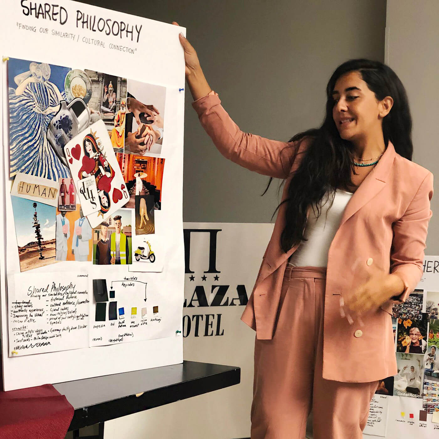 Color designers present forecasts to be voted on by the entire assembly.