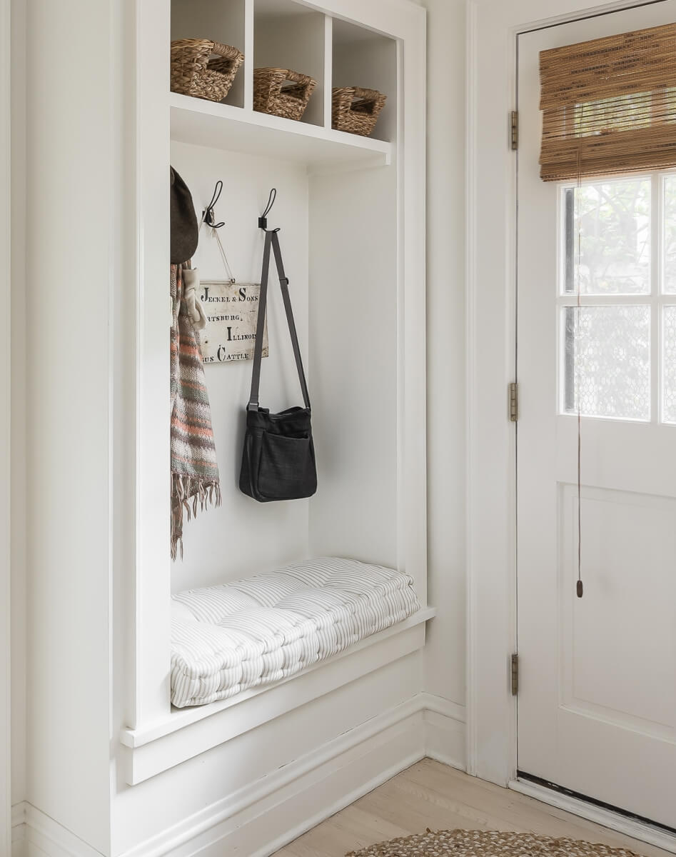 Entryway design by Stephanie Frees of Plain & Posh Distincitve Cabinet Designs, Illinois. Photo by Picture Perfect House.