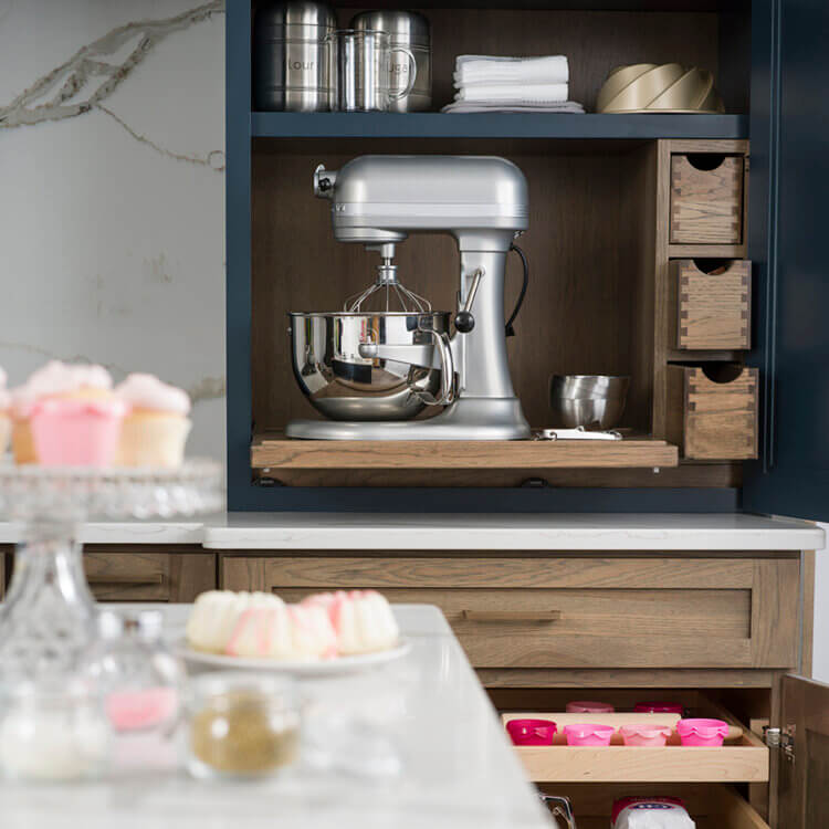 How to design the perfect Baking Center work zone in a new kitchen design.